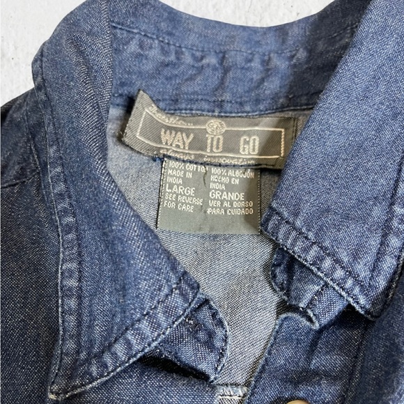 Womens Large Christmas Denim Shirt Relaxed Cotton LS Button Front Teddy Bears - Picture 4 of 4